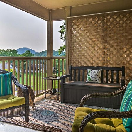 Modern Studio With Balcony About 1 Mi To Lake Lure! Екстериор снимка